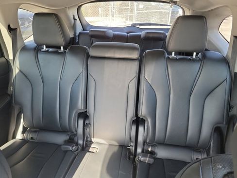 Certified 2023 Acura MDX FWD w/ Technology Package image 9
