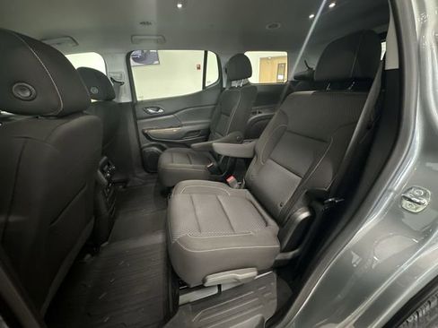 Certified 2023 GMC Acadia SLE w/ Driver Convenience Package image 26