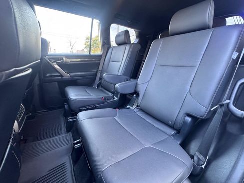 Used 2020 Lexus GX 460 Premium AWD/4WD image 18