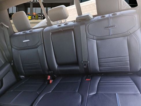 New 2025 Ford F250 Platinum w/ FX4 Off-Road Package image 13