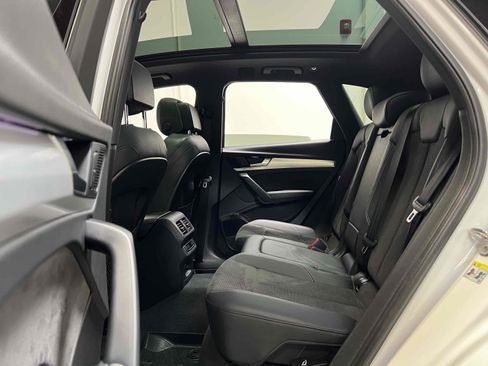 Used 2018 Audi SQ5 Prestige w/ Prestige Package image 34