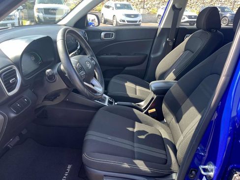 Certified 2024 Hyundai Venue SEL FWD image 13