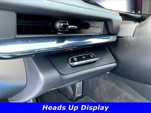 Used 2025 Chevrolet Corvette Stingray Preferred Conv w/ Stealth Interior Trim Package RWD image 32