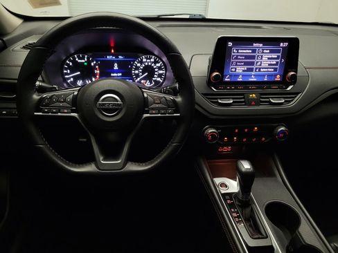 Used 2020 Nissan Altima 2.5 SR FWD image 22