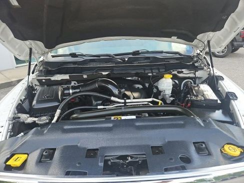 Used 2019 RAM 1500 Classic SLT RWD image 26