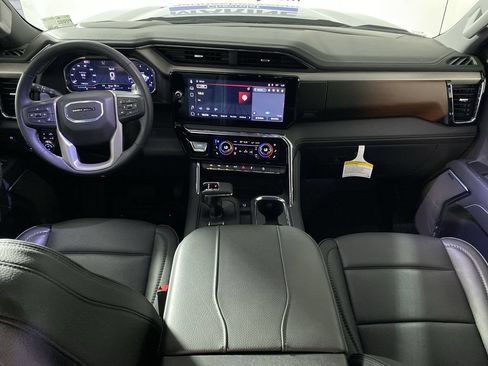 Used 2025 GMC Sierra 1500 Denali w/ Denali Reserve Package AWD/4WD image 26