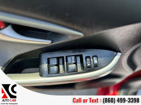 Used 2015 Toyota Prius Three image 16