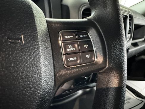 Used 2017 RAM 1500 Express AWD/4WD image 22