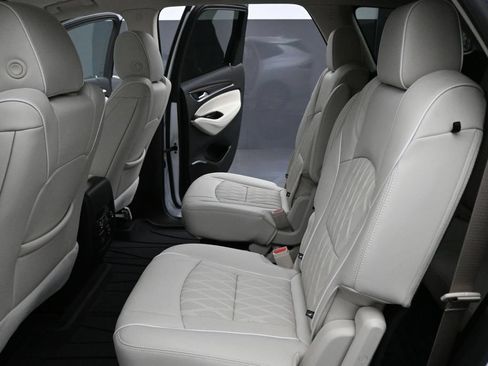 Used 2023 Buick Enclave Avenir w/ Avenir Technology Package AWD/4WD image 24