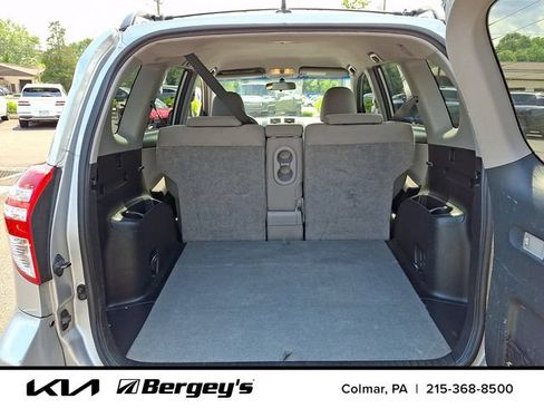 Used 2011 Toyota RAV4 2WD w/ Base L4 Extra Value Pkg image 29