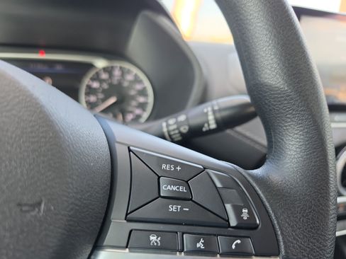 Used 2024 Nissan Sentra SV FWD image 30