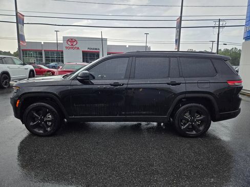 Used 2025 Jeep Grand Cherokee L Altitude AWD/4WD image 8