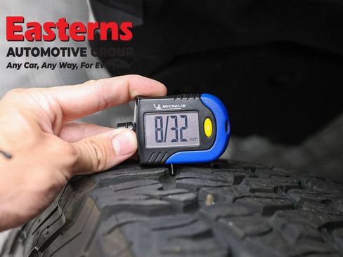 Used 2024 Toyota Tacoma TRD Off-Road AWD/4WD image 27