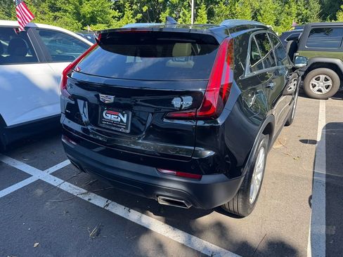 Used 2023 Cadillac XT4 Luxury w/ Cold Weather Package AWD/4WD image 4
