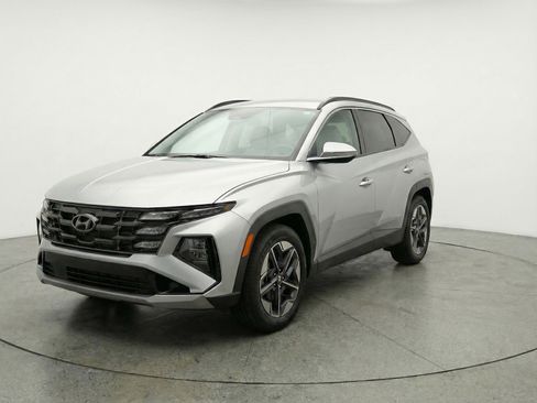 Used 2025 Hyundai Tucson SEL AWD/4WD image 3