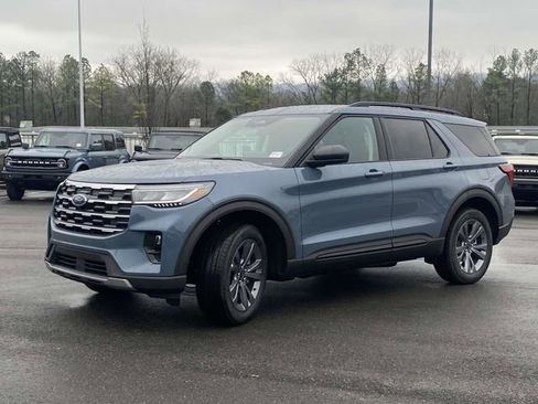 New 2026 Ford Explorer Active w/ Active Comfort Package AWD/4WD image 7