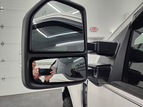 Used 2017 Ford F250 Lariat w/ Lariat Ultimate Package image 37