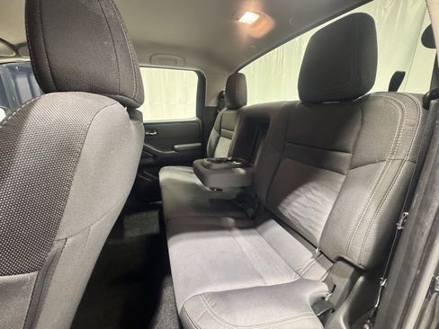 Certified 2023 Nissan Frontier SV image 23