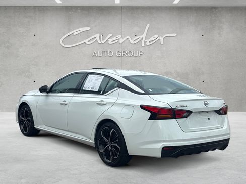 Used 2023 Nissan Altima 2.5 SR FWD image 16
