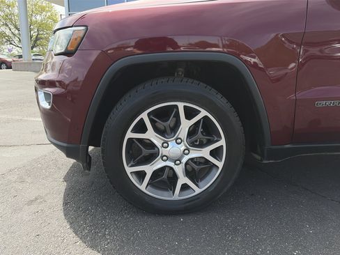 Used 2019 Jeep Grand Cherokee Limited w/ Luxury Group II AWD/4WD image 11