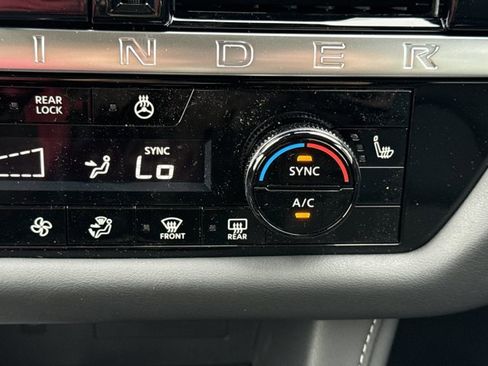 New 2026 Nissan Pathfinder SL w/ SL Premium Package AWD/4WD image 21