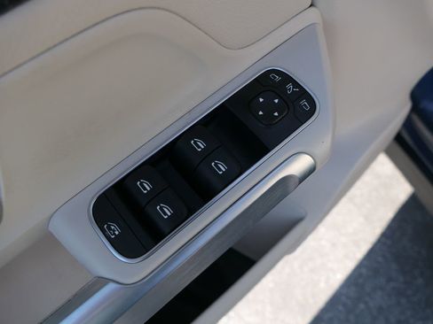 Used 2022 Mercedes-Benz GLB 250 4MATIC image 15