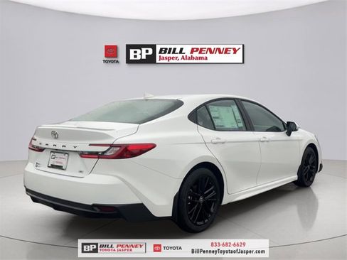 New 2026 Toyota Camry SE image 5