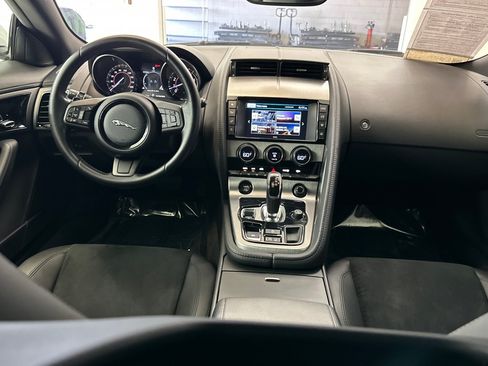 Used 2017 Jaguar F-TYPE Coupe RWD image 16