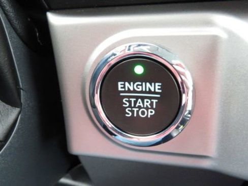 Certified 2022 Ford F150 XLT w/ Equipment Group 302A High image 21