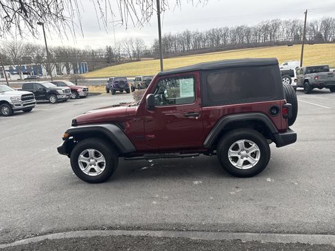 Used 2022 Jeep Wrangler Sport S image 7
