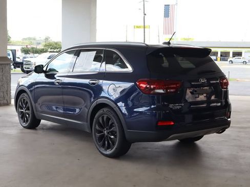 Used 2020 Kia Sorento EX FWD image 3