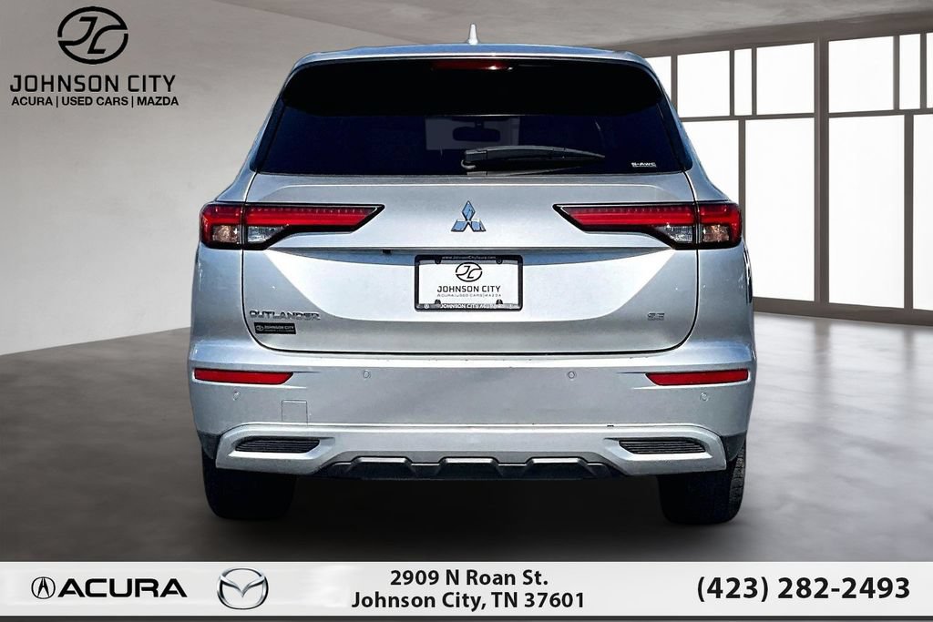 Used 2024 Mitsubishi Outlander SE Black Edition AWD/4WD image 4