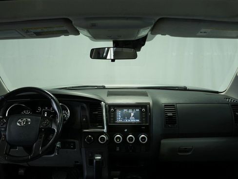 Used 2018 Toyota Sequoia SR5 image 23