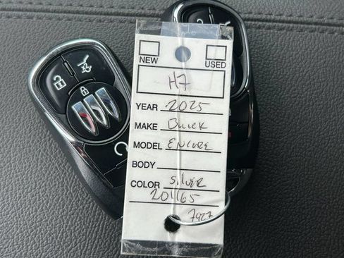Used 2025 Buick Encore GX Sport Touring w/ Advanced Technology Package AWD/4WD image 39