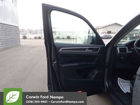 Used 2018 Volkswagen Atlas SEL image 10