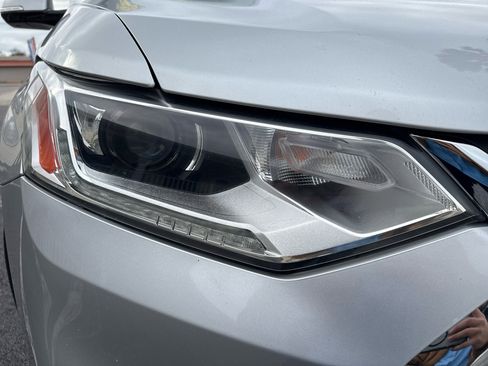 Used 2019 Chevrolet Traverse LT w/ LT Premium Package image 53