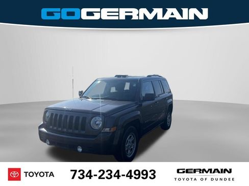 Used 2017 Jeep Patriot Sport w/ Power Value Group FWD image 1