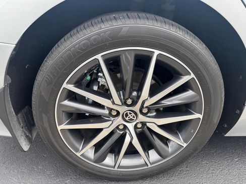 Used 2024 Toyota Camry XLE FWD image 17