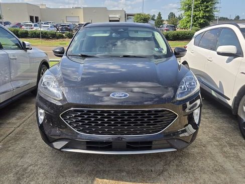 Used 2020 Ford Escape Titanium w/ Titanium Premium Package 2.0 AWD/4WD image 11