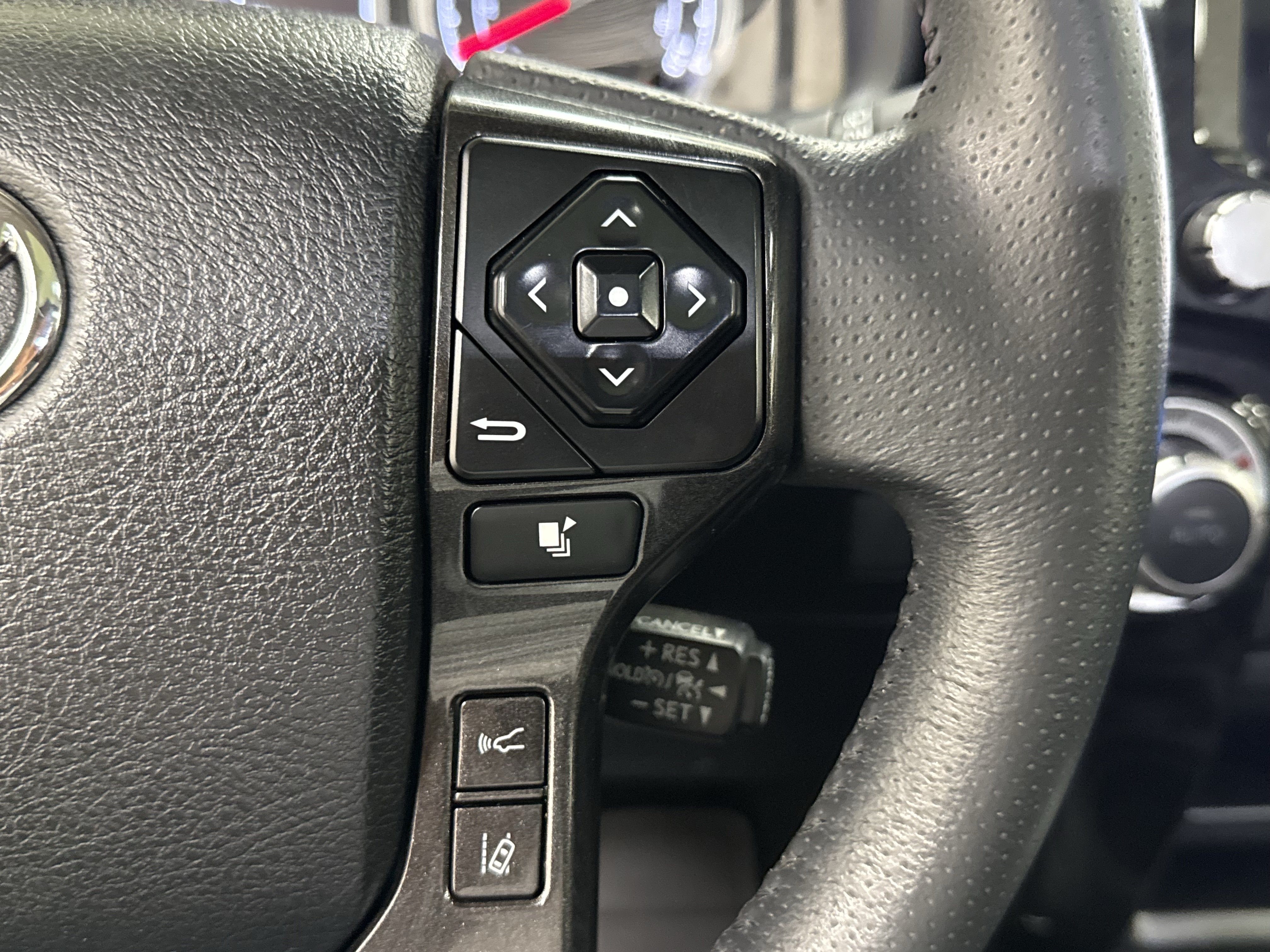 Used 2022 Toyota 4Runner TRD Pro AWD/4WD image 21