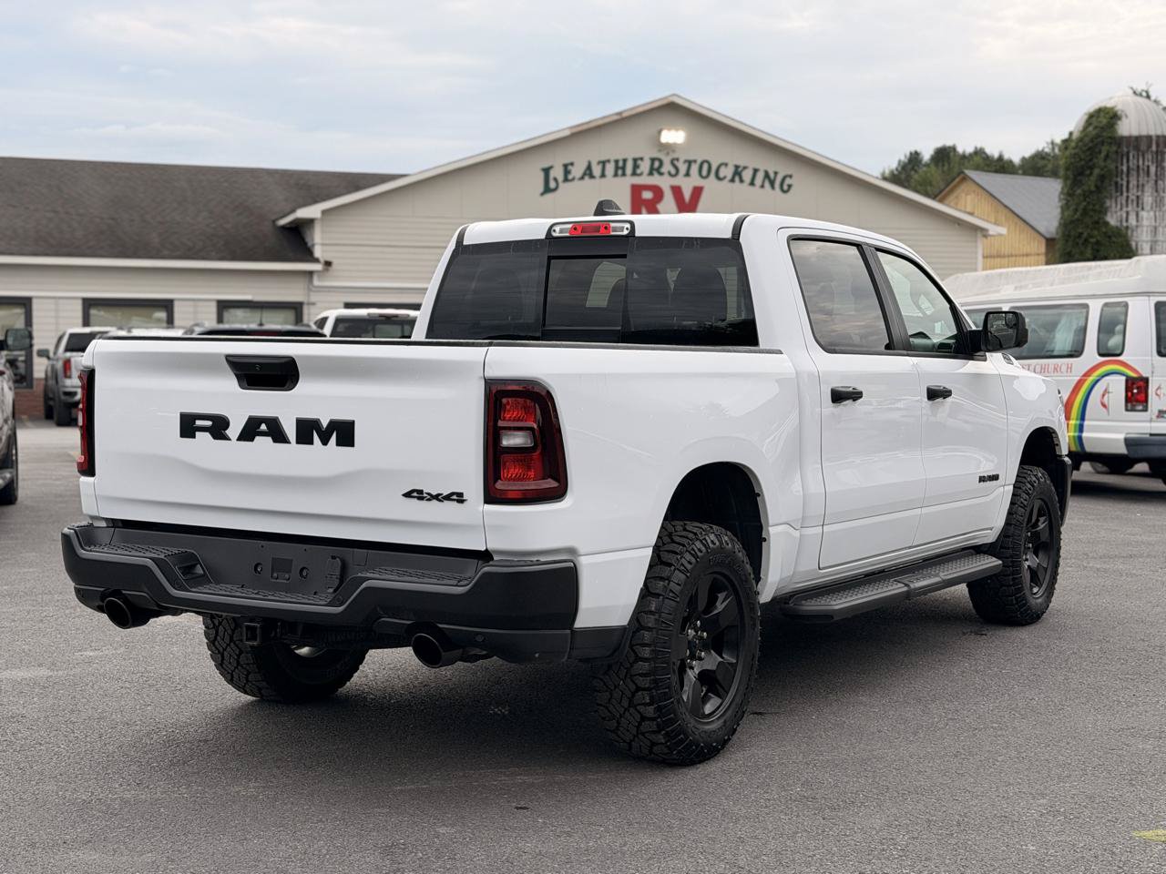 Used 2025 RAM 1500 Warlock AWD/4WD image 3