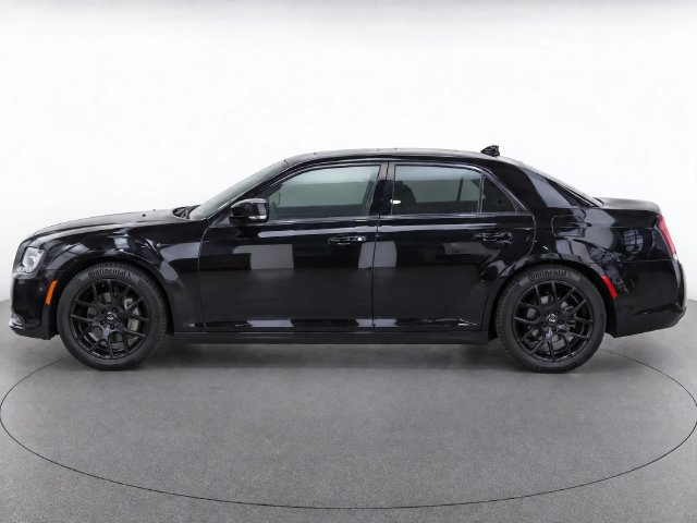 Used 2022 Chrysler 300 S RWD image 6
