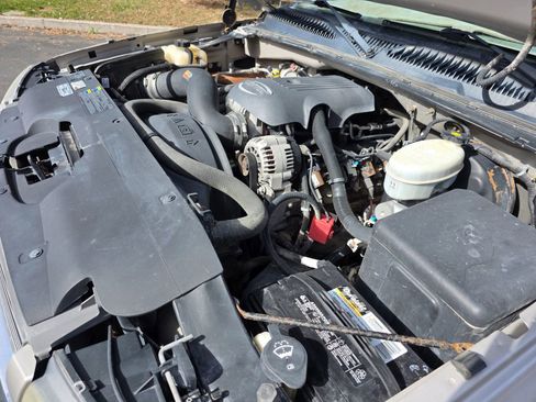 Used 2004 Chevrolet Silverado 1500 Z71 Pickup 4D 6 1/2 ft w/ Light Duty Power Package image 31