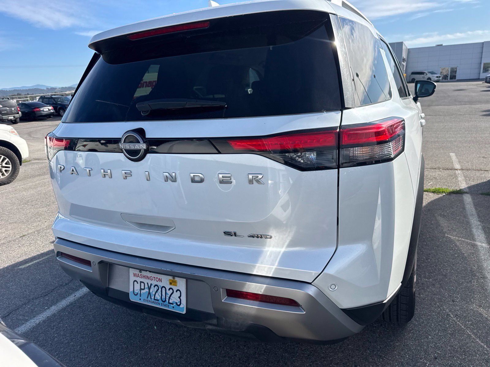 Certified 2025 Nissan Pathfinder SL AWD/4WD image 10