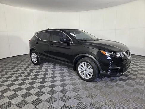 Used 2022 Nissan Rogue Sport S FWD image 3