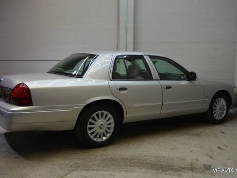 Used 2009 Mercury Grand Marquis LS image 32