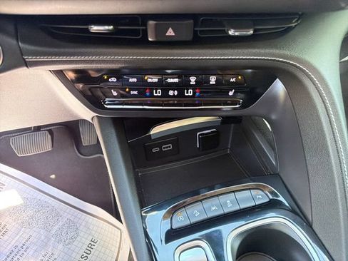 Used 2021 Buick Envision Preferred AWD/4WD image 19