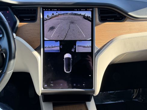 Used 2020 Tesla Model X Long Range image 25