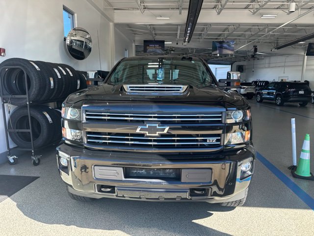 Used 2019 Chevrolet Silverado 2500 LTZ w/ Duramax Plus Package AWD/4WD image 2