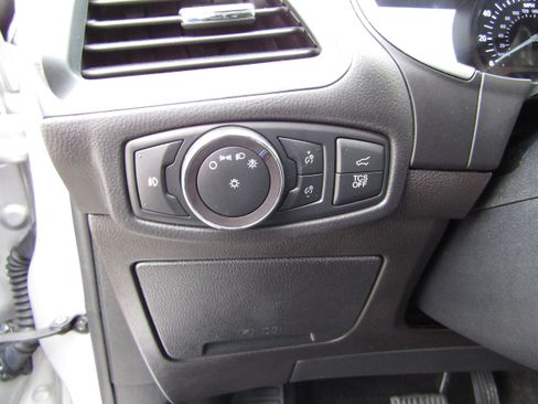 Certified 2019 Ford Edge Titanium w/ Equipment Group 301A image 32